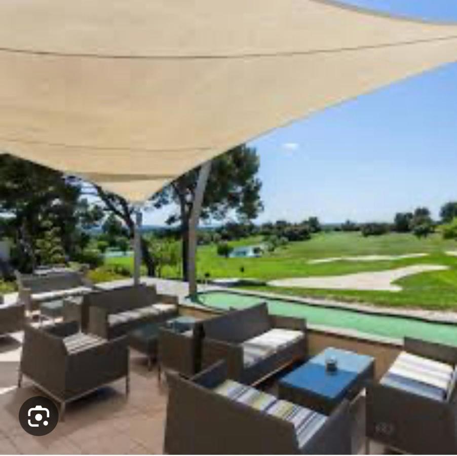 Appartement Golf De Saumane 2 Chambres 2 A 4 Personnes Экстерьер фото